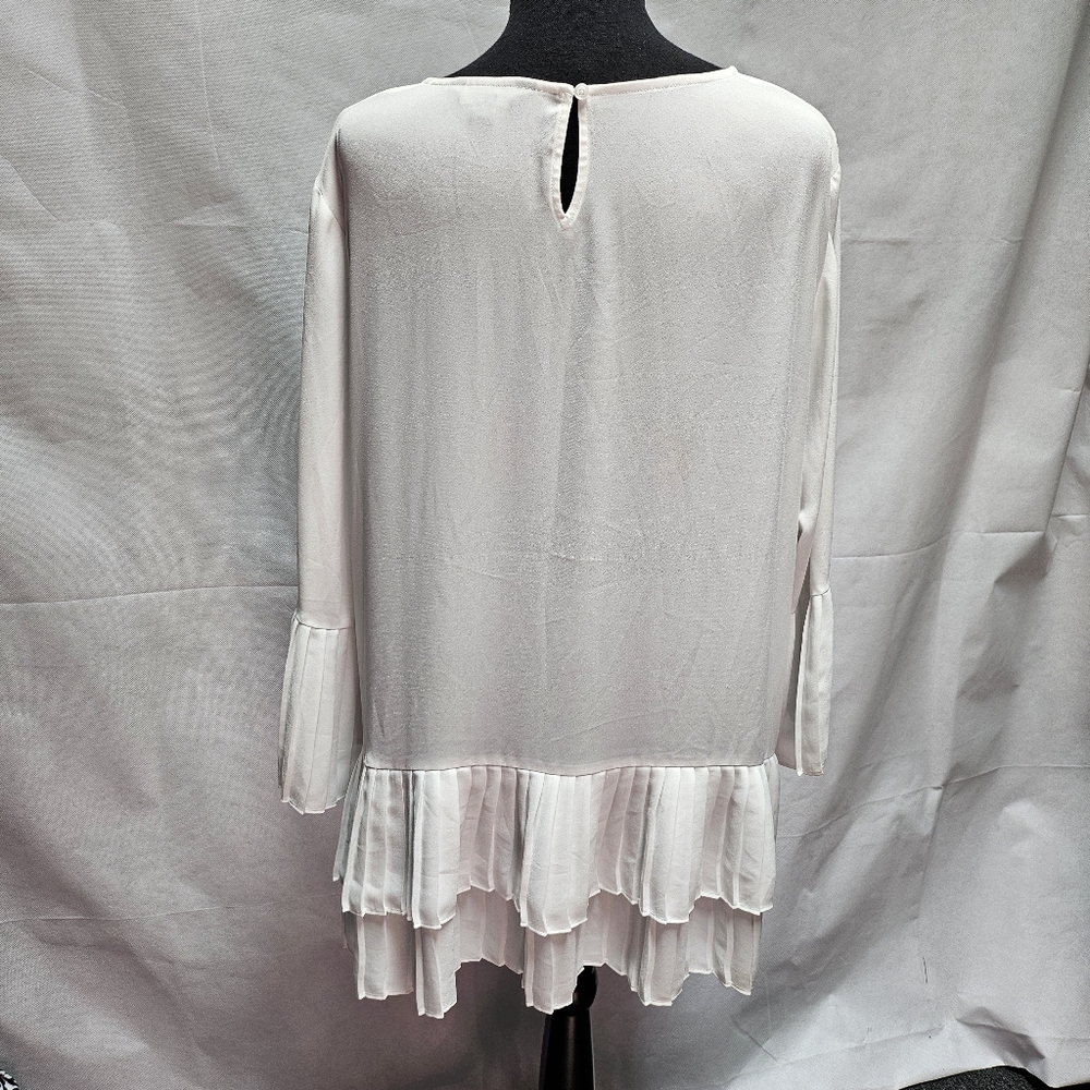 Simply Vera Semi Sheer White Pleated Ruffle Hem & Sleeve Blouse Size XL - Picture 4 of 7